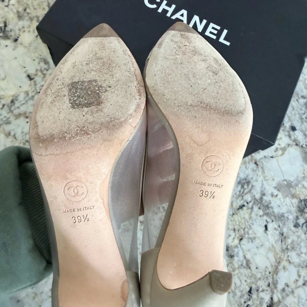 CHANEL Beige and Cream Cap-Toe Pumps